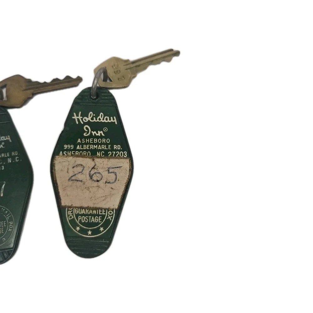 Vintage Hotel Motel Room Keys and Fob‎ Holiday Inn Asheboro NC 235 257 265